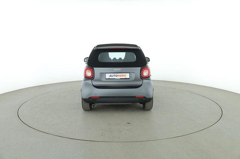 Gebraucht Smart ForTwo Cabrio Basis 71 PS (52 kW) 2019 Grau Cabrio