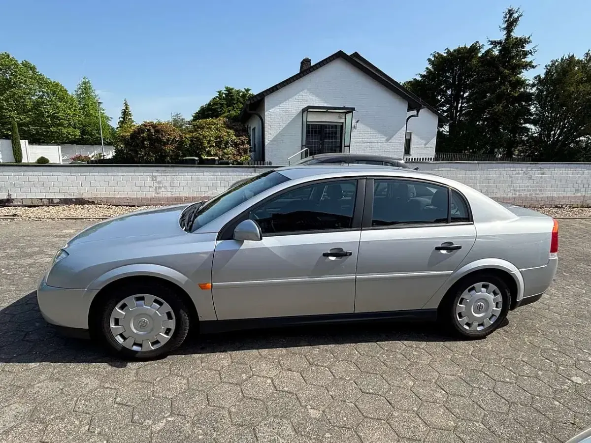 Gebraucht Opel Vectra 122 PS (89 kW) 2003 Silber Limousine