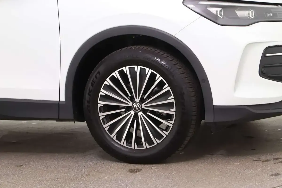 Gebraucht VW Tiguan Goal 131 PS (96 kW) 2025 Pure white SUV