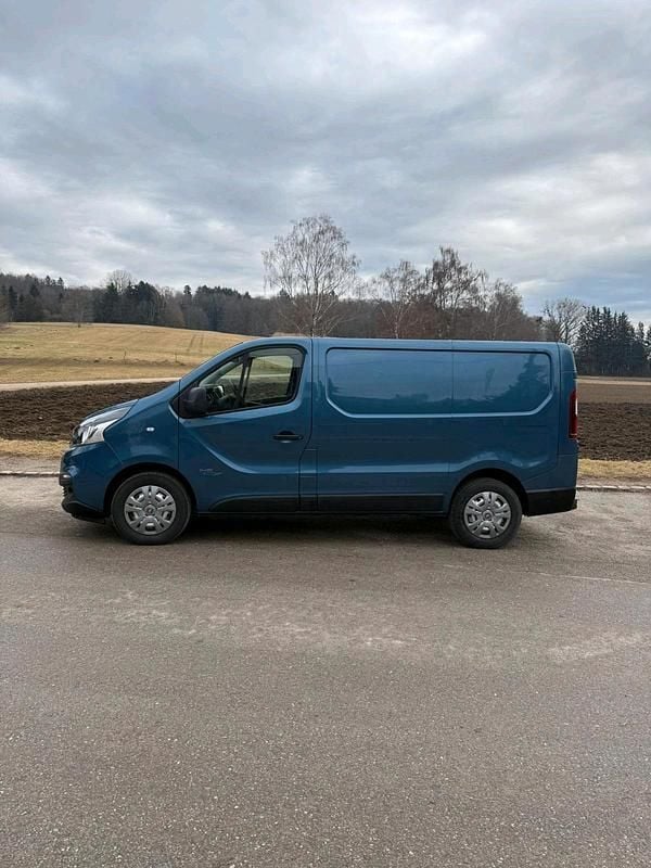 Gebraucht Fiat Talento 145 PS (106 kW) 2017 Blau Van / Kleinbus
