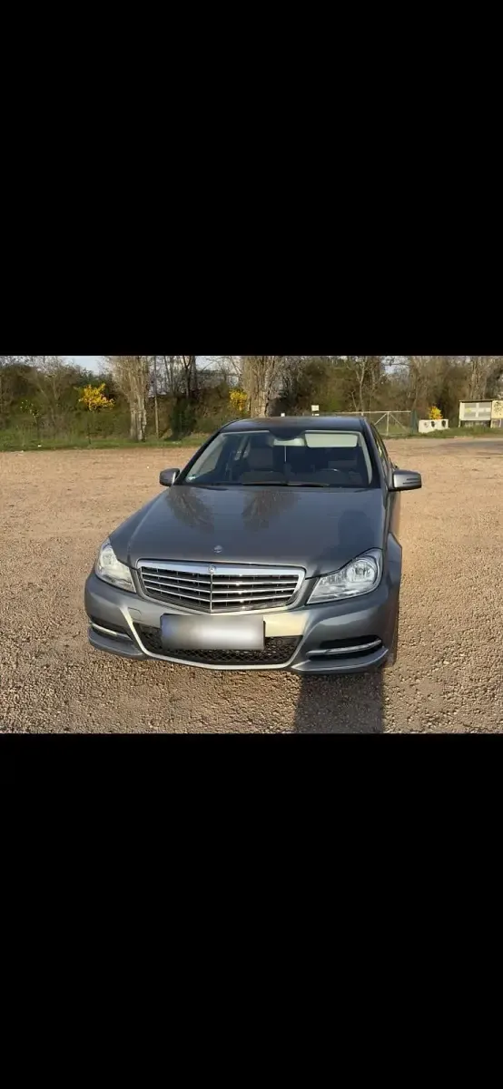 Gebraucht Mercedes C200 184 PS (135 kW) 2012 Silber Limousine