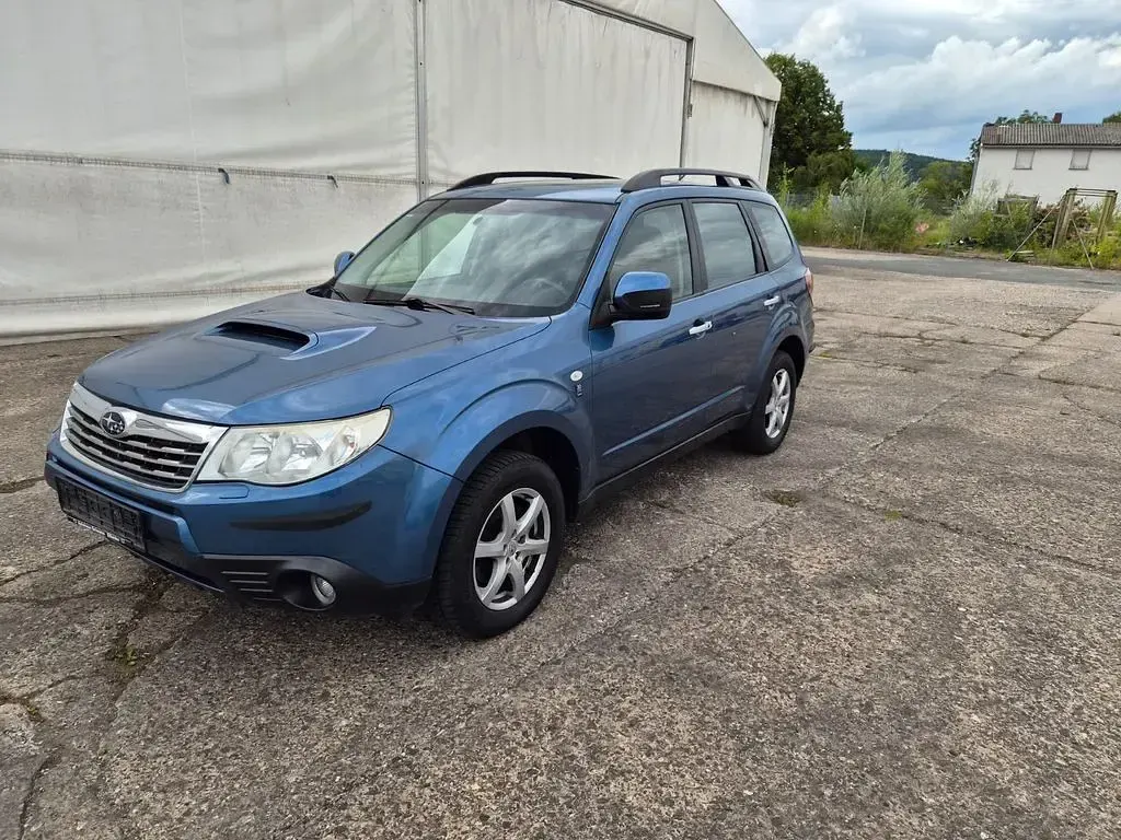 Gebraucht Subaru Forester Exclusive+ 147 PS (108 kW) 2010 Blau SUV