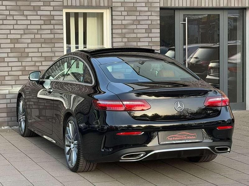 Gebraucht Mercedes E450 AMG 367 PS (269 kW) 2022 Obsidianschwarz Coupé