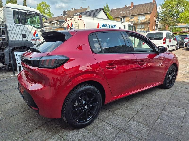 Gebraucht Peugeot 208 Allure 101 PS (74 kW) 2022 Rot Kleinwagen