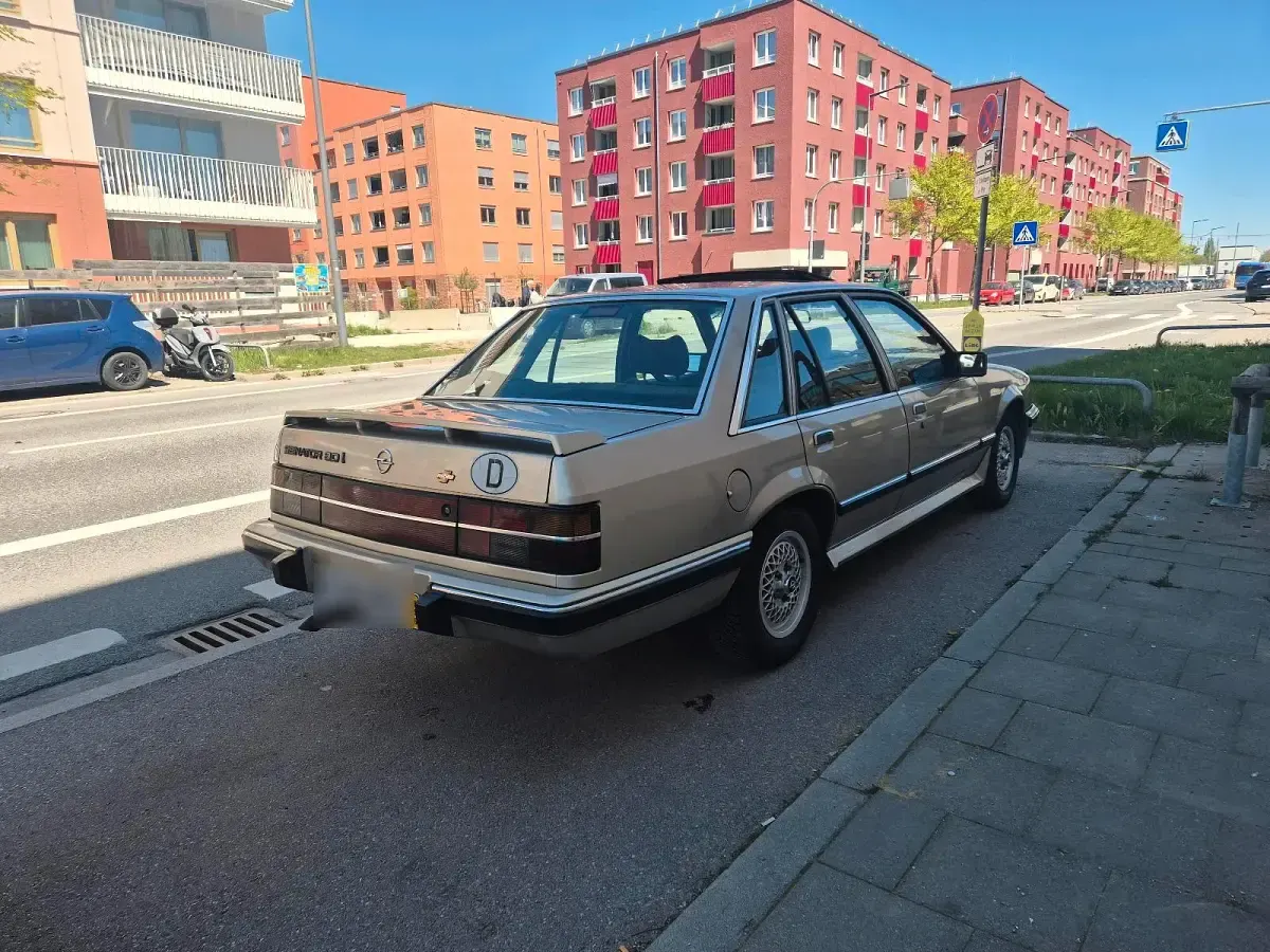 Gebraucht Opel Senator 180 PS (132 kW) 1986 Grün Limousine