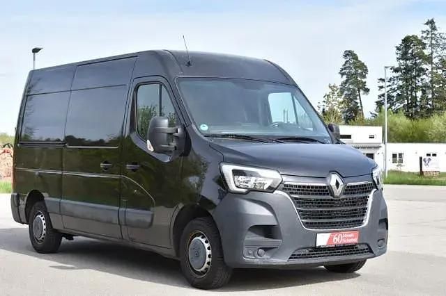 Second-hand Renault Master 180 CP (132 kW) 2022 Negru Monovolum