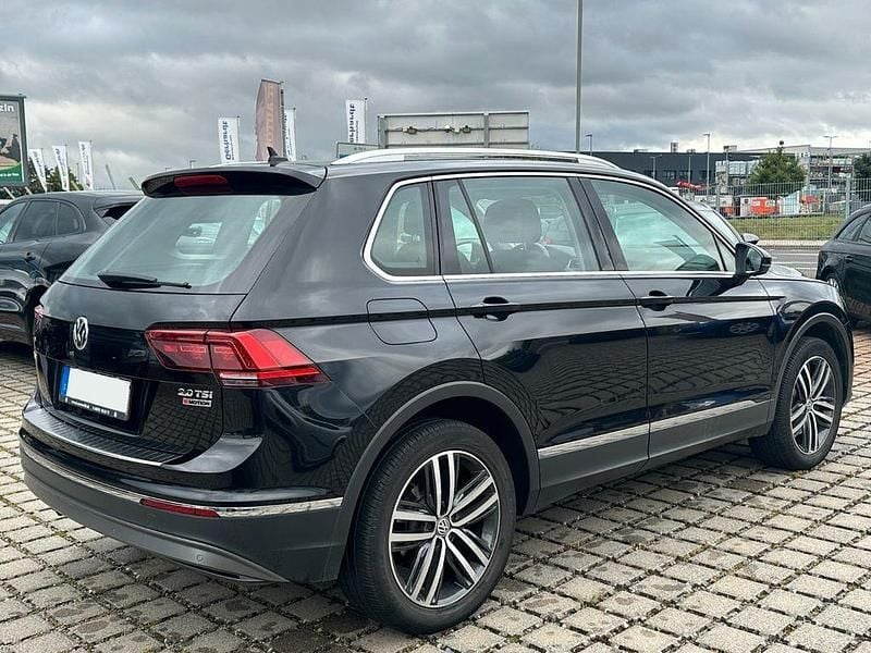 Gebraucht VW Tiguan Highline 179 PS (131 kW) 2016 Schwarz SUV