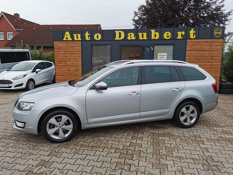 Silber Gebraucht 2014 Skoda Octavia Kombi | 11.000 € (Fairer Preis) - Bild 1/4