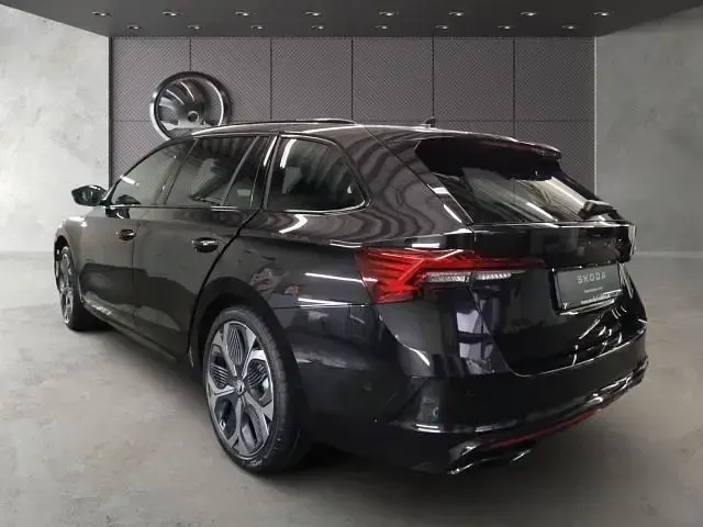 Neu Skoda Octavia RS 265 PS (194 kW) 2026 Schwarz Kombi