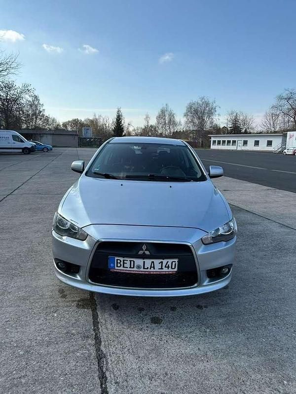 Gebraucht Mitsubishi Lancer Inform 140 PS (102 kW) 2010 Limousine
