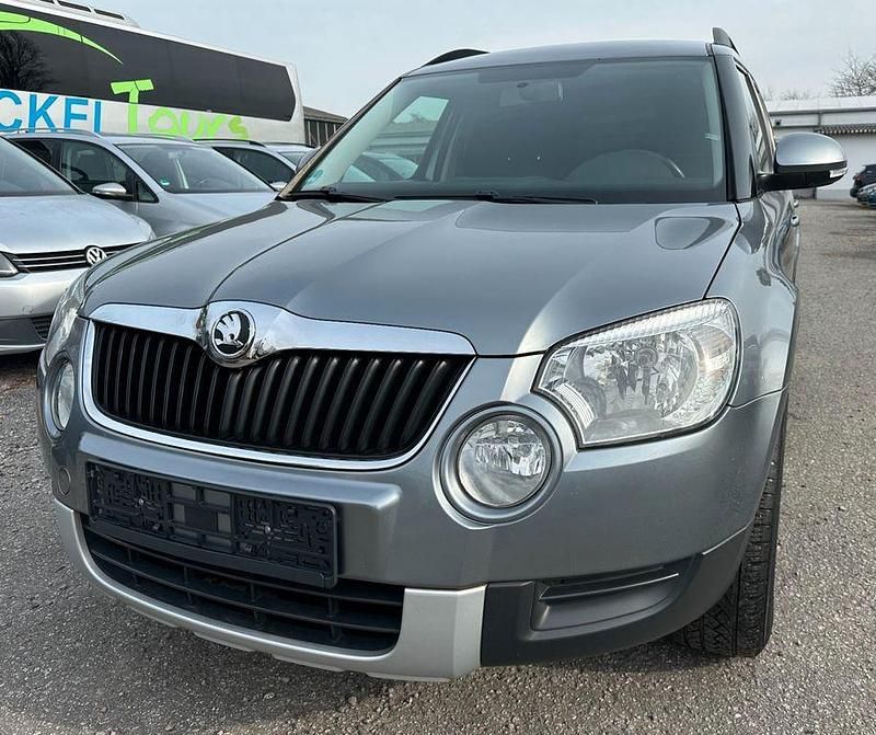 Grau Gebraucht 2012 Skoda Yeti Plus Edition SUV | 6.200 € (Fairer Preis) - Bild 1/4