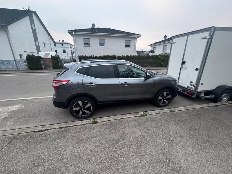 Gebraucht Nissan Qashqai 360º 2015 Grau SUV
