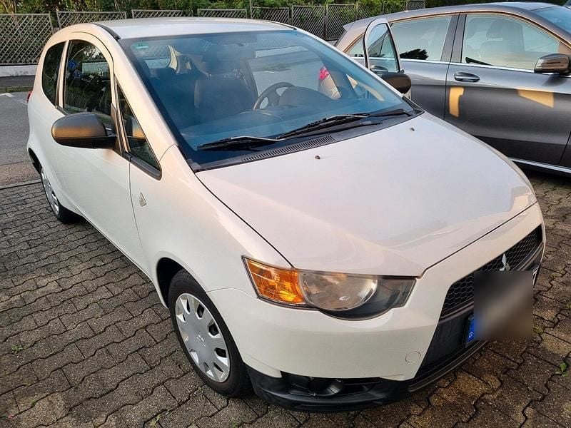 Weiß Gebraucht 2010 Mitsubishi Colt Kleinwagen | 1.000 € (Superpreis) - Bild 1/4