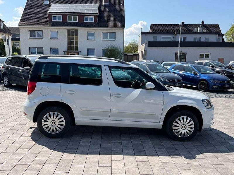 Gebraucht Skoda Yeti Active 105 PS (77 kW) 2014 Weiß SUV