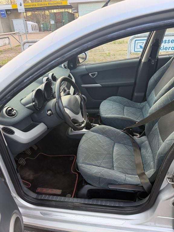 Second-hand Smart ForFour Pulse 75 CP (55 kW) 2004 Negru Hatchback