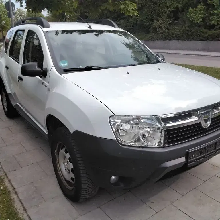 Używany Dacia Duster Lauréate 105 KM (77 kW) 2013 Biały SUV