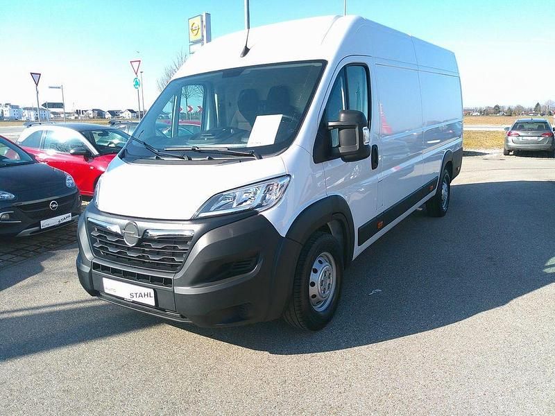 Weiß Gebraucht 2024 Opel Movano | 28.900 € - Bild 1/4