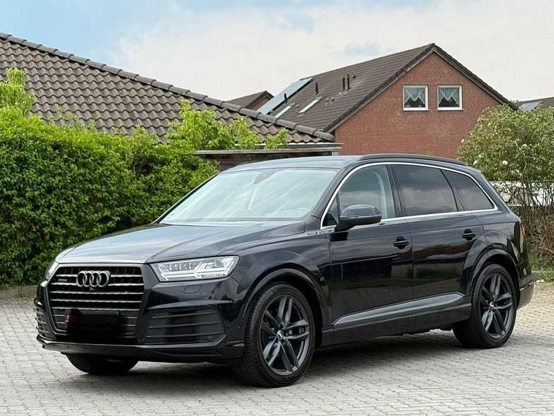 Blau Gebraucht 2016 Audi Q7 Ambiente SUV | 35.900 € (Guter Preis) - Bild 1/4