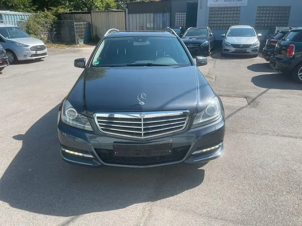 Gebraucht Mercedes C180 Edition 156 PS (114 kW) 2013 Grau Limousine