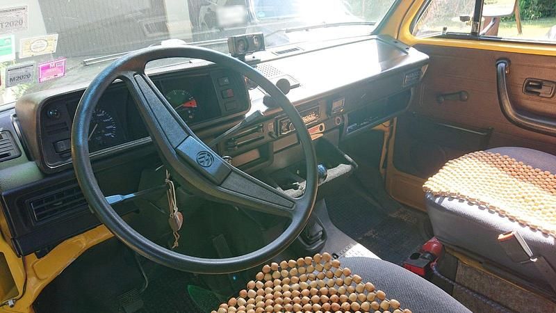 Gebraucht VW T3 78 PS (57 kW) 1983 Gelb Van