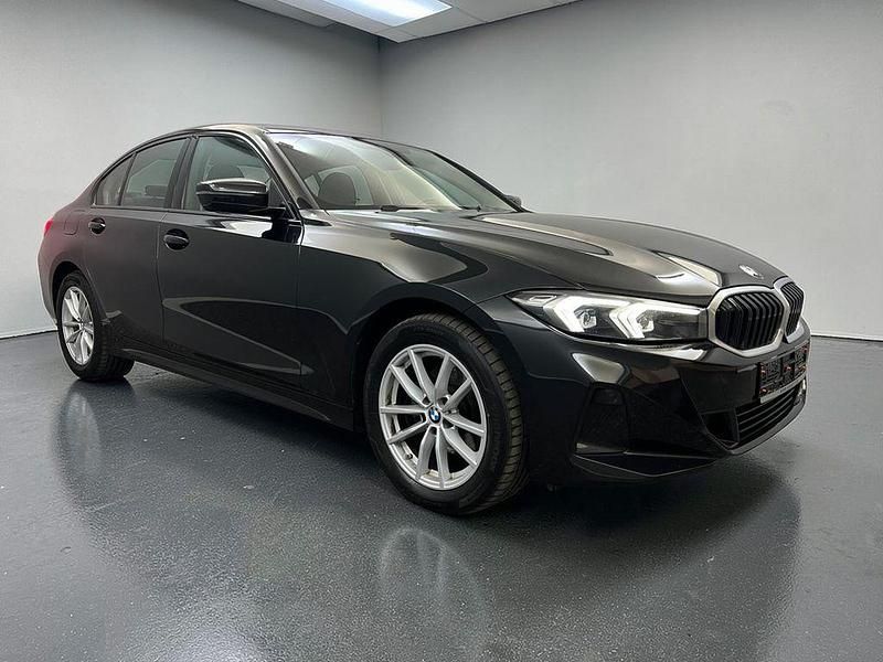 Gebraucht BMW 320 Shadowline 190 PS (139 kW) 2023 Schwarz Limousine