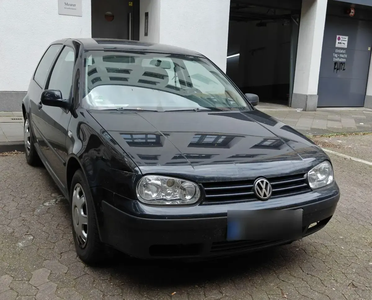 Gebraucht VW Golf IV 101 PS (74 kW) 2002 Schwarz Limousine