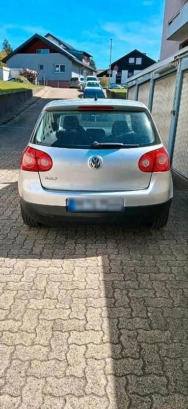Second-hand VW Golf V 80 CP (58 kW) 2007 Argintiu Hatchback