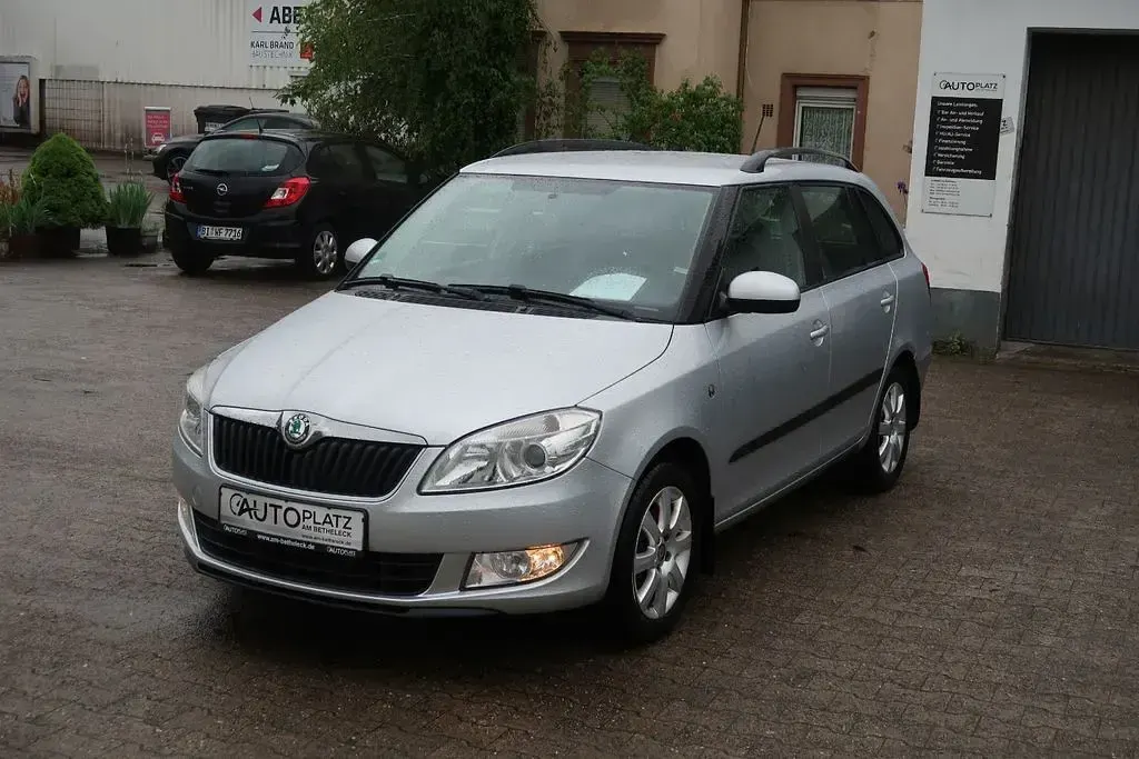 Gebraucht Skoda Fabia 86 PS (63 kW) 2012 Silber Kombi