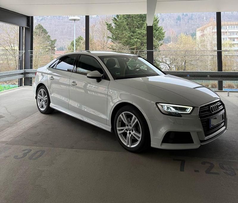 Gebraucht Audi A3 S-Line 116 PS (85 kW) 2019 Weiß Limousine