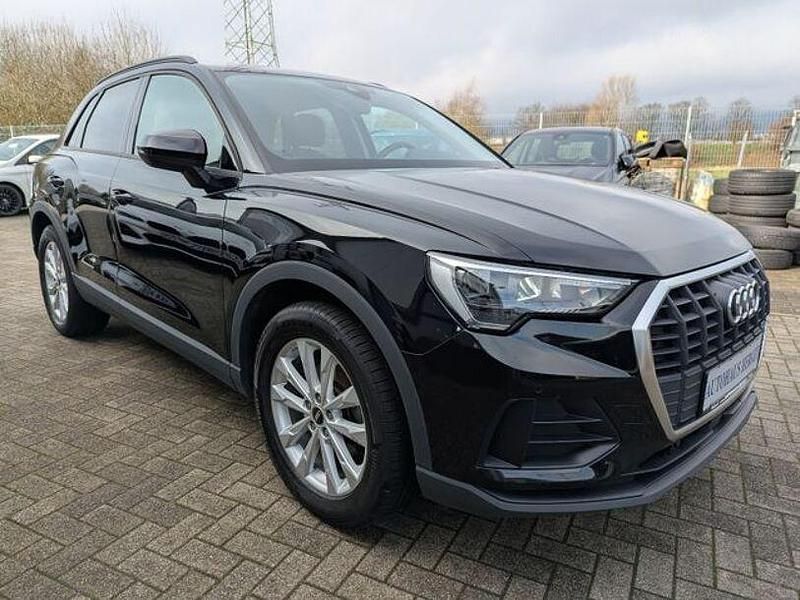 Gebraucht Audi Q3 150 PS (110 kW) 2022 Mythosschwarz SUV