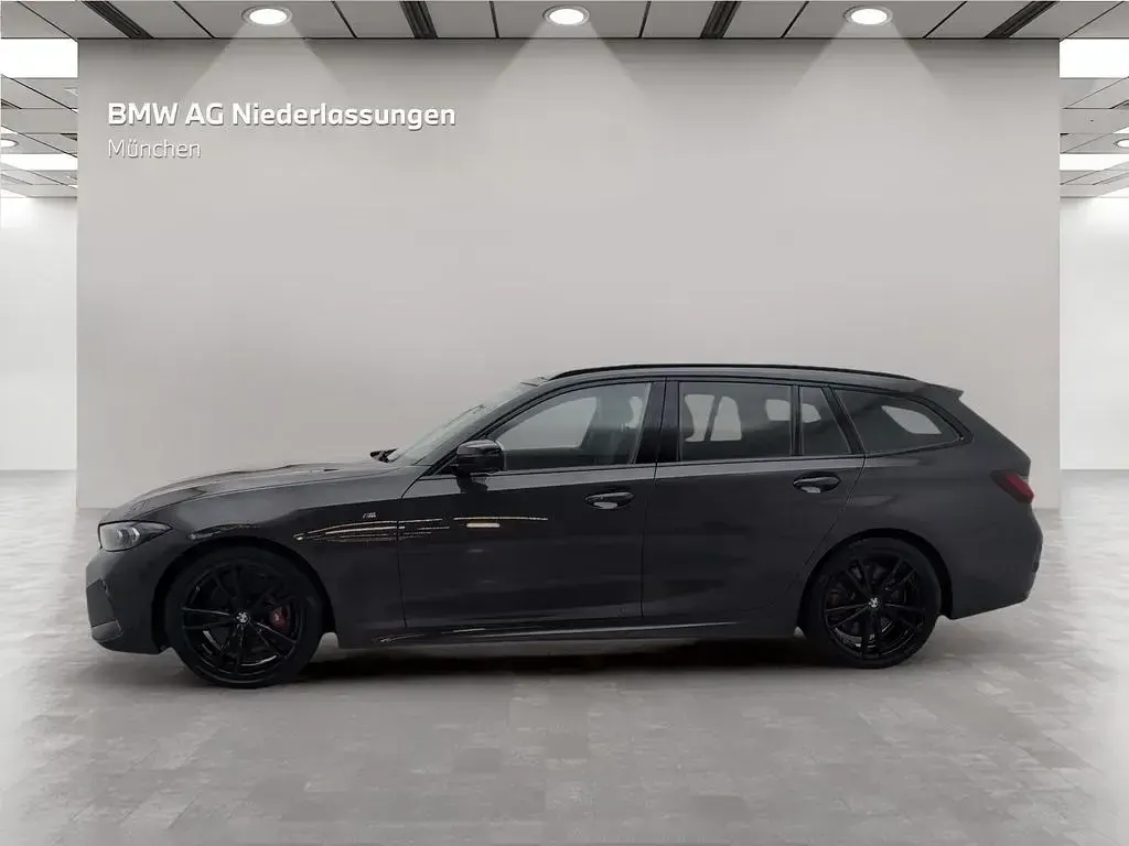 Brugt BMW 330 Performance 245 HK (180 kW) 2023 Grå Stationcar