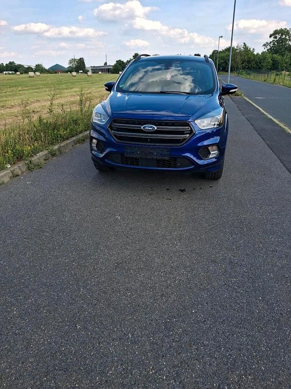 Gebraucht Ford Kuga ST 150 PS (110 kW) 2017 Blau SUV