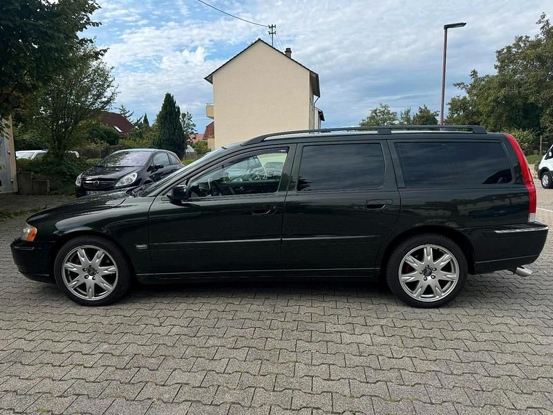 Gebraucht Volvo V70 163 PS (119 kW) 2005 Grün Kombi