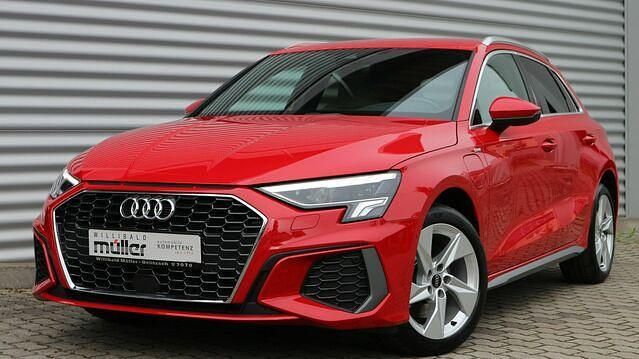 Rot Gebraucht 2021 Audi A3 S-Line Limousine | 28.830 € (Etwas zu teuer) - Bild 1/2