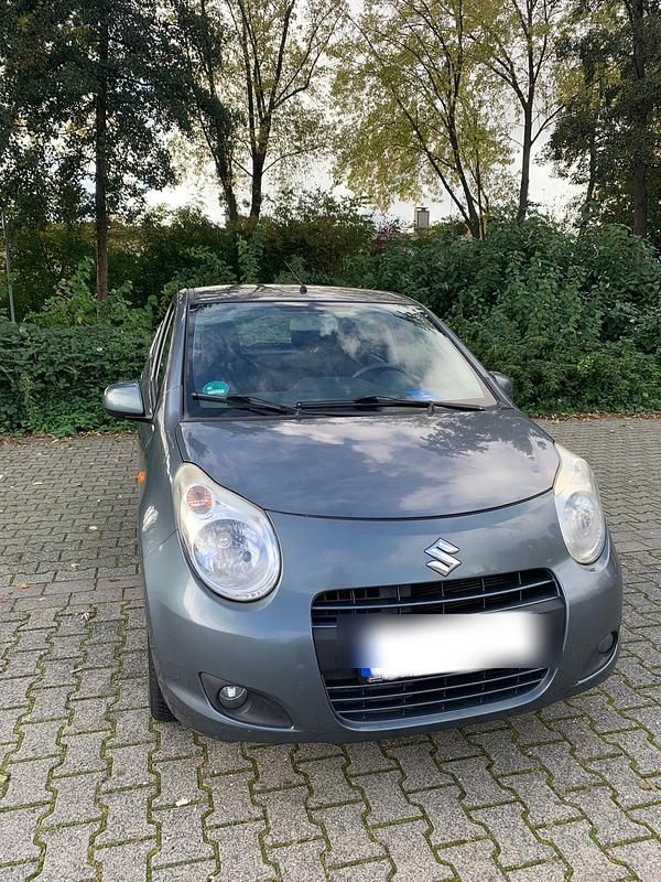Grau Gebraucht 2009 Suzuki Alto Kleinwagen | 2.200 € (Fairer Preis) - Bild 1/4