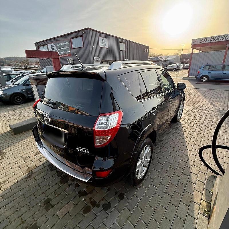 Gebraucht Toyota RAV4 150 PS (110 kW) 2011 Schwarz SUV