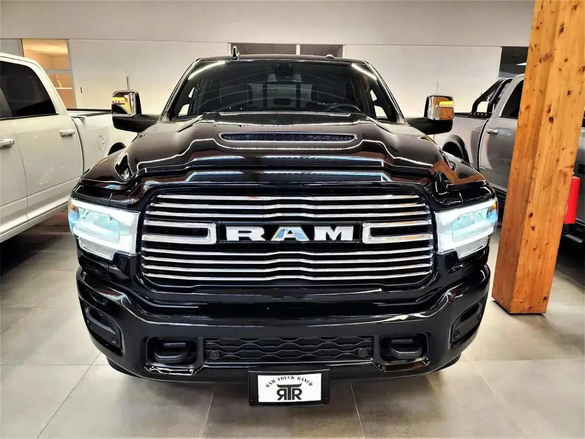 Nouvelle Dodge Ram 416 ch (305 kW) 2025 Noir Pick-up
