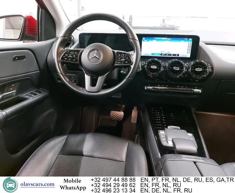 Gebraucht Mercedes B180 116 PS (85 kW) 2021 Rot Van / Kleinbus