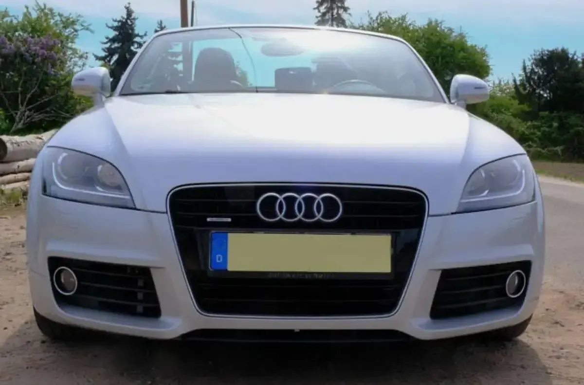 Gebraucht Audi TT Roadster 170 PS (125 kW) 2012 Silber Cabrio