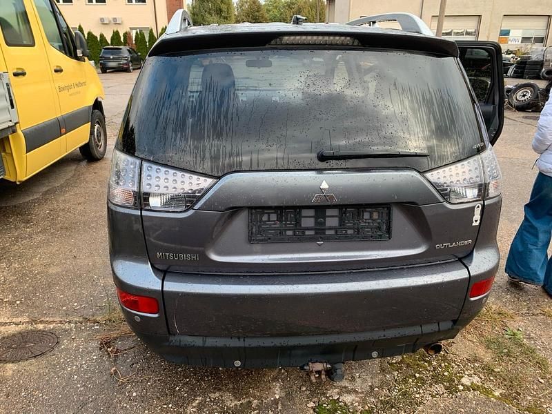 Gebraucht Mitsubishi Outlander 170 PS (125 kW) 2008 Grau SUV