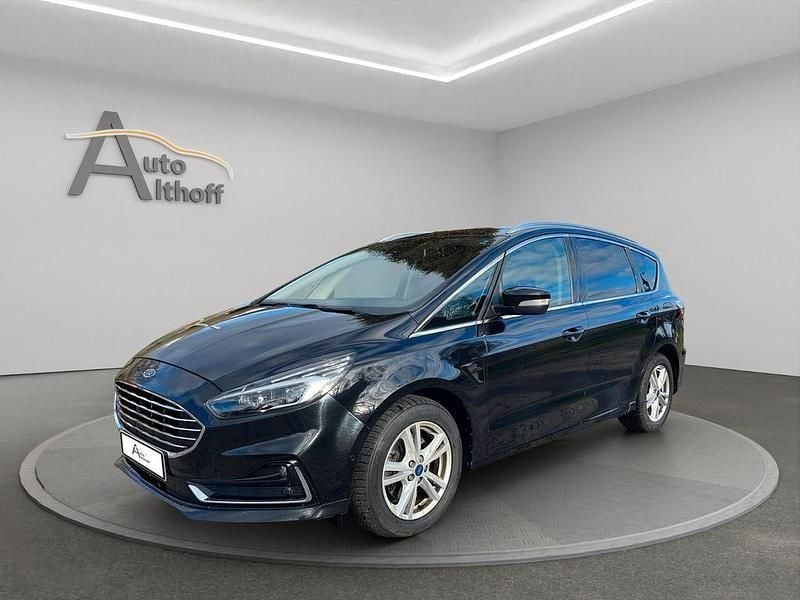 Gebraucht Ford S-MAX Titanium 190 PS (139 kW) 2022 Schwarz Van / Kleinbus