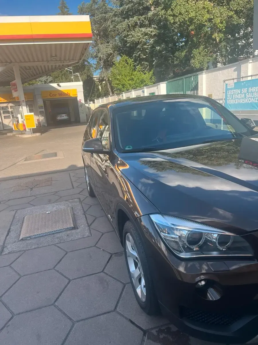 Gebraucht BMW X1 150 PS (110 kW) 2012 Braun SUV