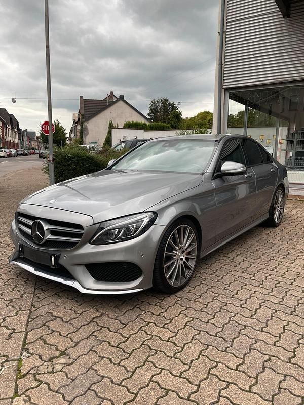 Grau Gebraucht 2014 Mercedes C250 AMG Limousine | 14.999 € (Fairer Preis) - Bild 1/4