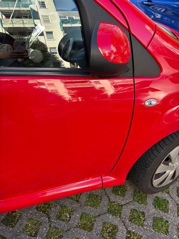 Gebraucht Toyota Aygo Edition 68 PS (50 kW) 2012 Rot Kleinwagen