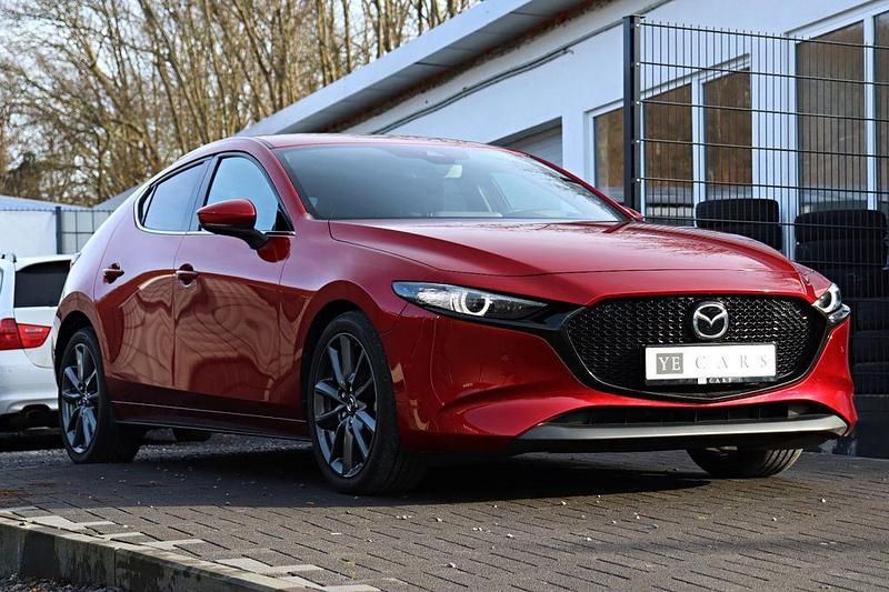 Gebraucht Mazda 3 Selection 122 PS (89 kW) 2020 Rot Limousine