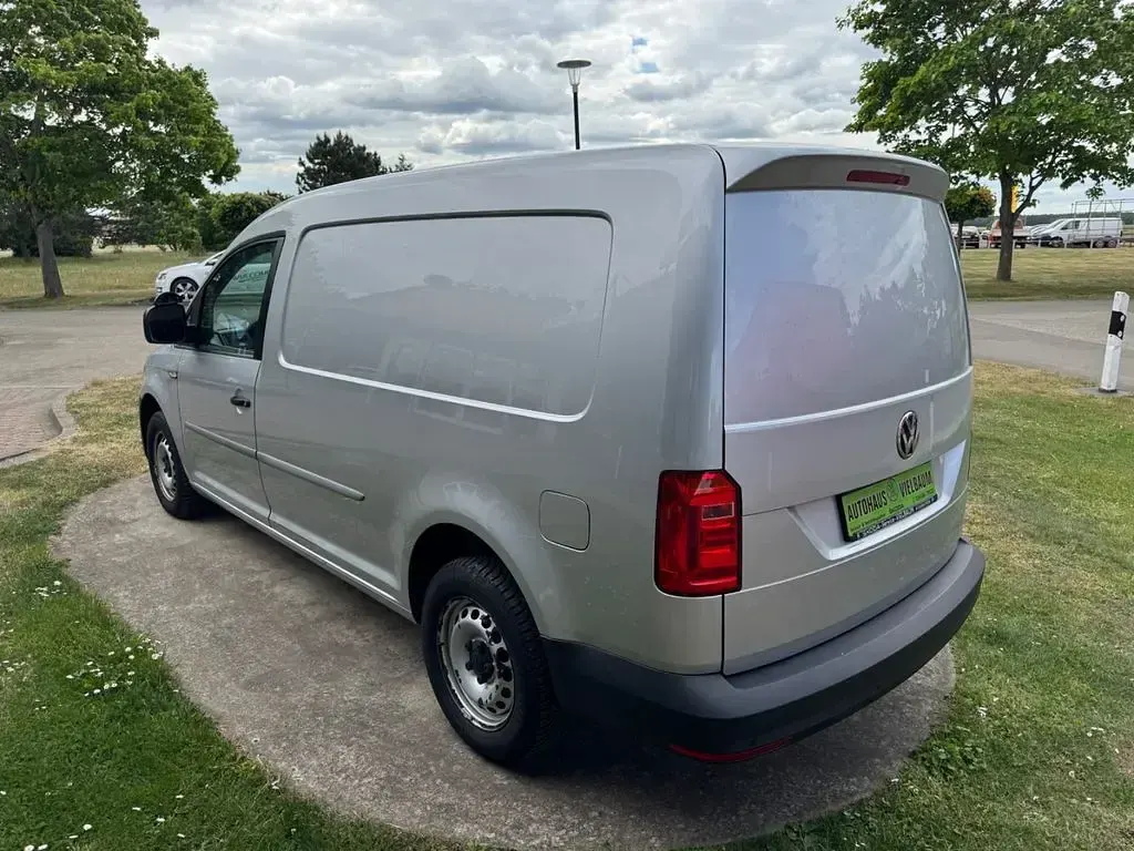 Gebraucht VW Caddy Maxi 102 PS (75 kW) 2019 Reflexsilber metallic Van / Kleinbus