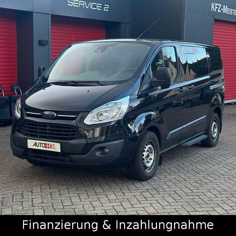 Schwarz Gebraucht 2015 Ford Tourneo Custom Van | 12.990 € (Etwas zu teuer) - Bild 1/4