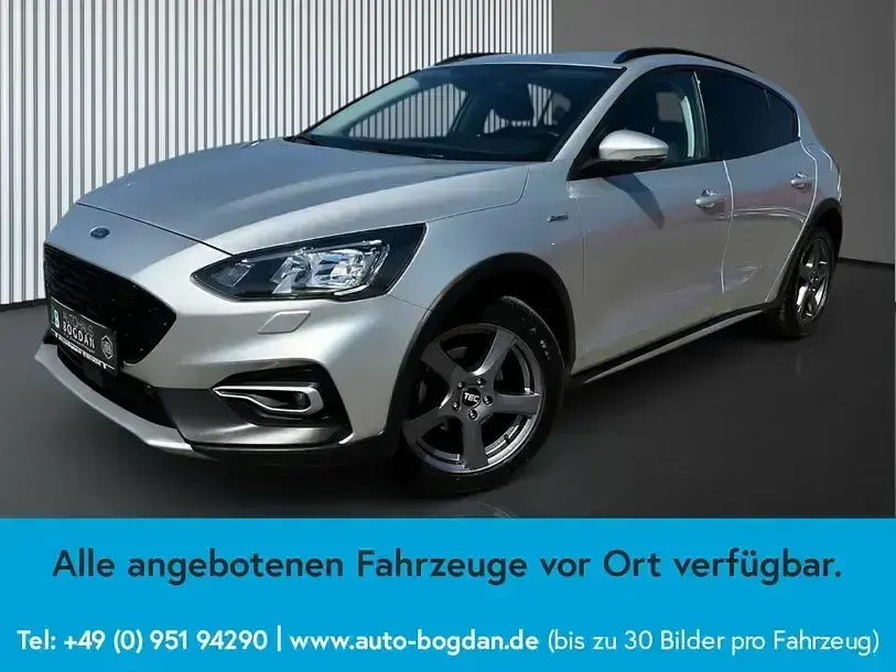 Usado Ford Focus Active 125 CV (91 kW) 2021 Plateado Berlina