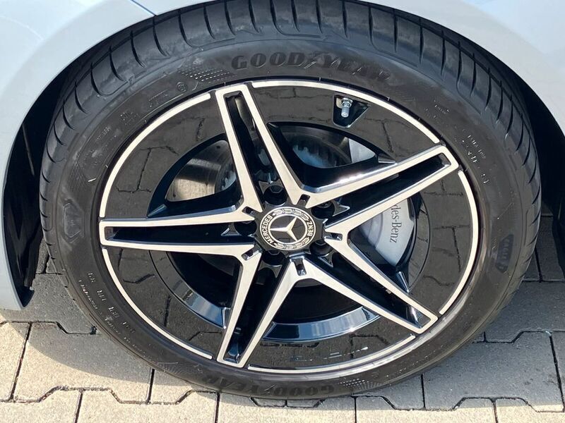 Gebraucht Mercedes C200 AMG line 204 PS (150 kW) 2023 Silber Limousine