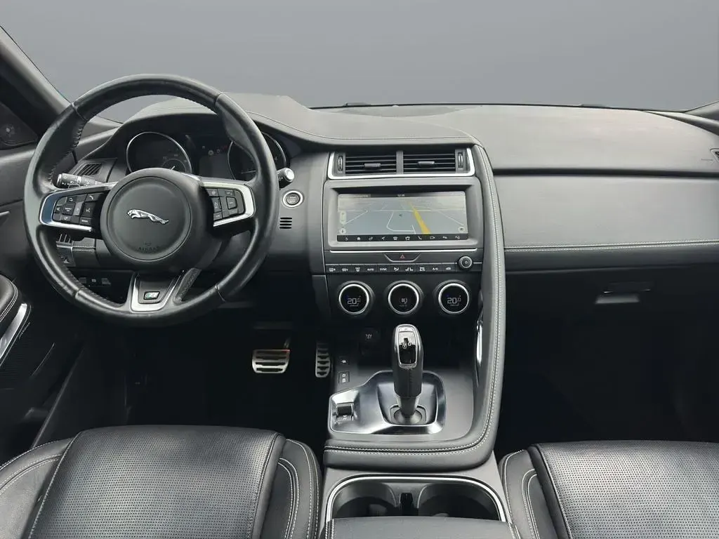 Gebraucht Jaguar E-Pace R-Dynamic 181 PS (133 kW) 2019 Corris grey SUV